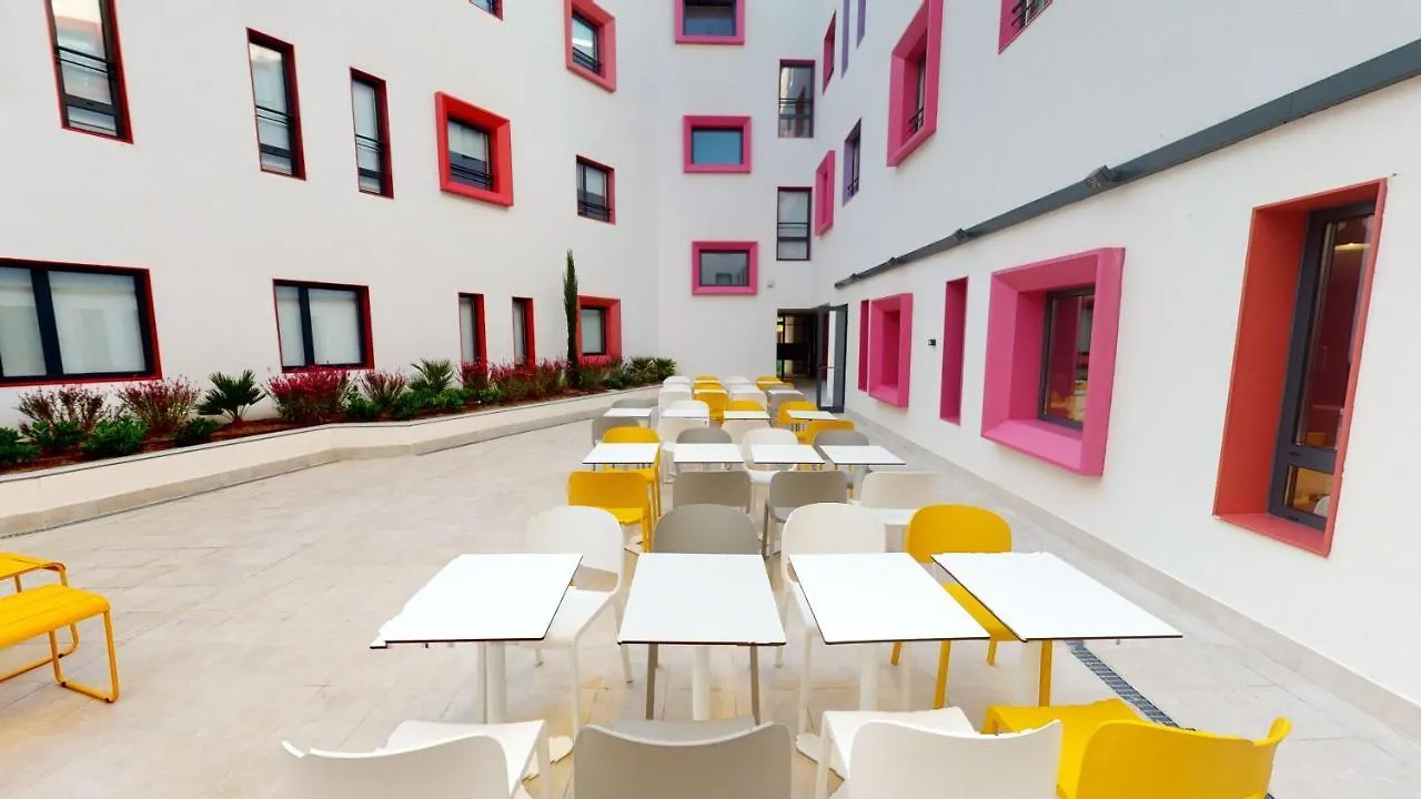 Residencia Universitaria Resa Malaga Centro
